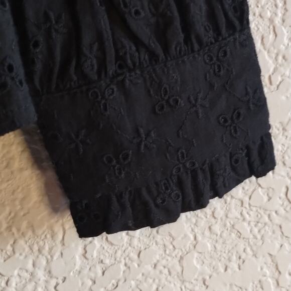 Anthropologie NEW Doe & Rae Black Eyelet Lace Puff Sleeve Covered Button Blouse - Picture 2 of 12
